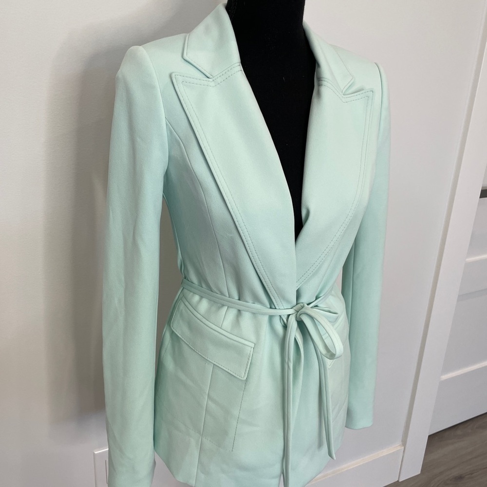 White House Black Market Light Blue Soft Blazer With Removable Belt - Picture 5 of 9